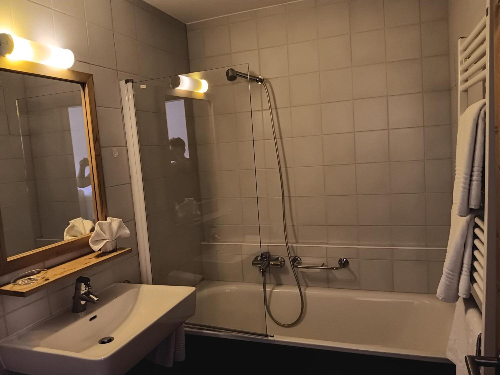 The River Pearl Val d'Illiez Room photo